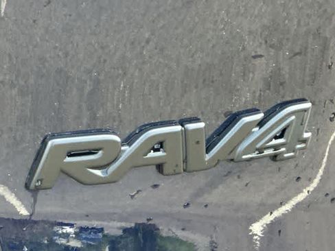 Used 2025 Toyota RAV4 XLE w/ Convenience Package AWD/4WD image 19