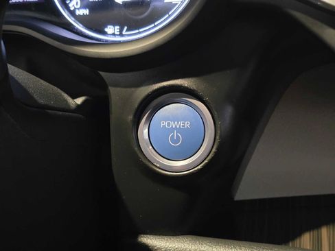 Used 2023 Toyota Sienna Platinum AWD/4WD image 40