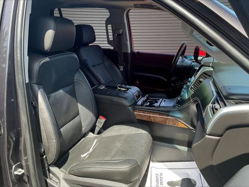 Used 2015 Chevrolet Tahoe LTZ AWD/4WD image 27