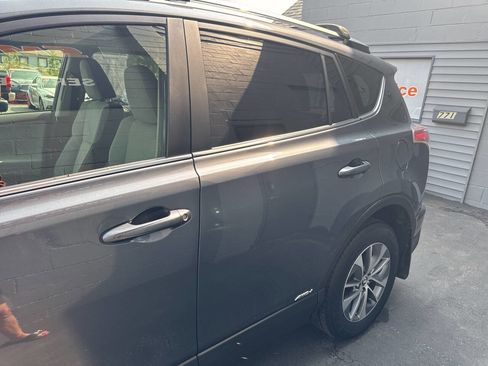 Used 2017 Toyota RAV4 XLE image 6