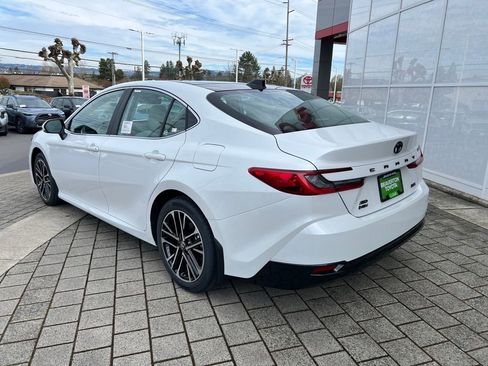 New 2026 Toyota Camry XLE image 3