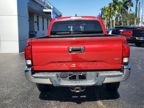 Used 2018 Toyota Tacoma SR5 image 6