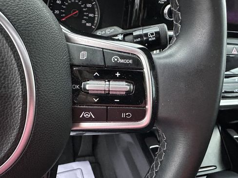 Used 2022 Kia Sorento S w/ Panoramic Sunroof Package AWD/4WD image 24
