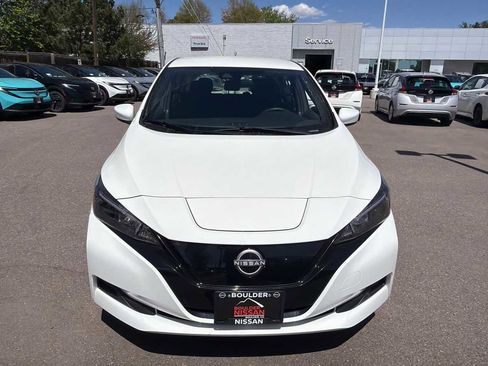 Used 2024 Nissan Leaf S FWD image 2