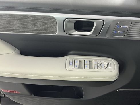 Used 2025 Hyundai Santa Fe Limited image 28