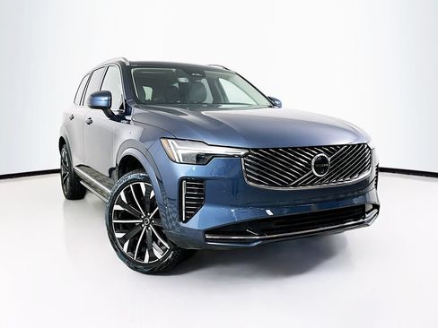 Used 2026 Volvo XC90 B5 Plus w/ Protection Package Premier AWD/4WD image 2