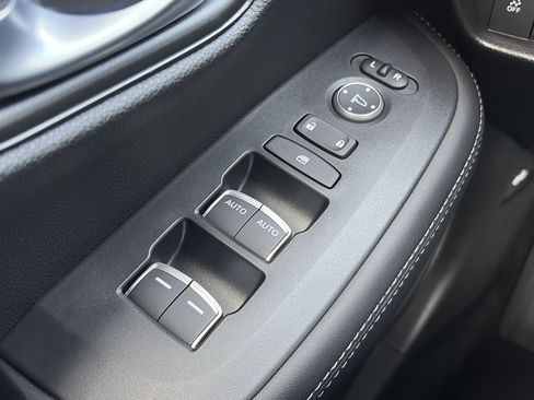 Certified 2026 Honda HR-V EX-L image 27