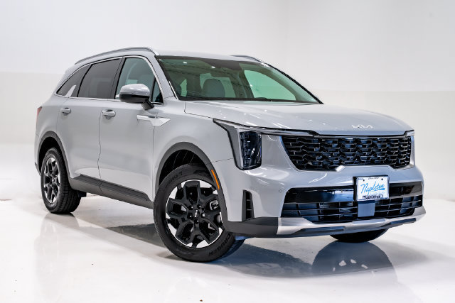 Used 2026 Kia Sorento S AWD/4WD image 6