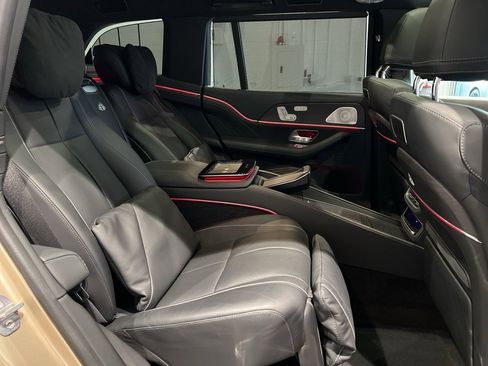 Used 2021 Mercedes-Benz Maybach GLS 600 4MATIC image 48