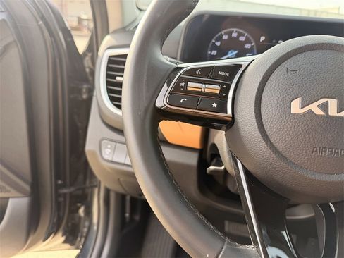 Certified 2024 Kia Seltos EX image 16