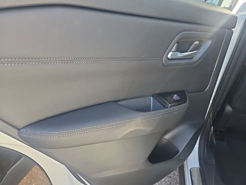 New 2026 Nissan Rogue SV AWD/4WD image 28