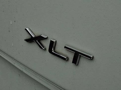 Used 2015 Ford Transit Connect XLT FWD image 7