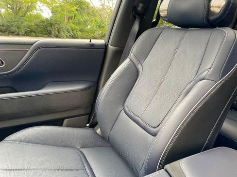 Certified 2026 INFINITI QX80 4WD image 19