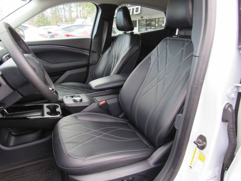 Used 2021 Ford Mustang Mach-E Select w/ Comfort/Appearance Package image 2