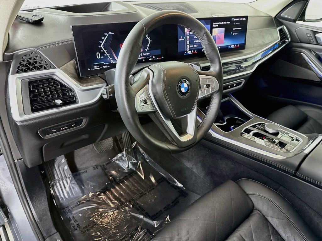 Used 2026 BMW X7 xDrive40i AWD/4WD image 22
