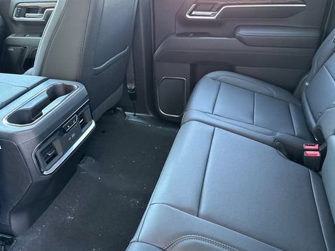 New 2026 GMC Sierra 2500 SLT w/ SLT Premium Package AWD/4WD image 13