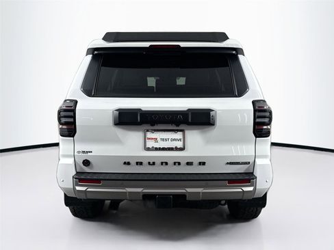 Certified 2025 Toyota 4Runner Trailhunter image 13