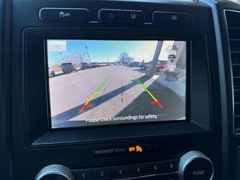 Used 2021 Ford Expedition Limited image 31