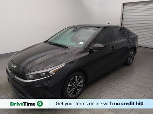 Used 2022 Kia Forte LXS FWD image 1