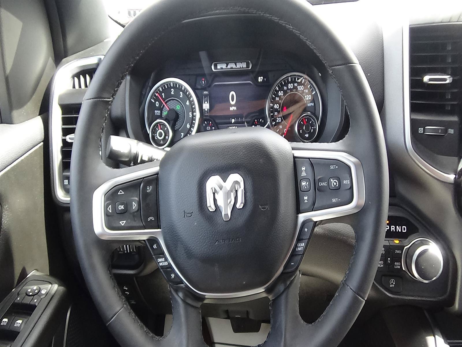 Used 2025 RAM 1500 Big Horn AWD/4WD image 24