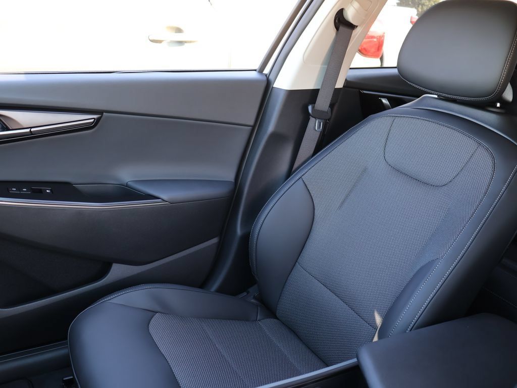 New 2026 Kia EV6 Light AWD/4WD image 19