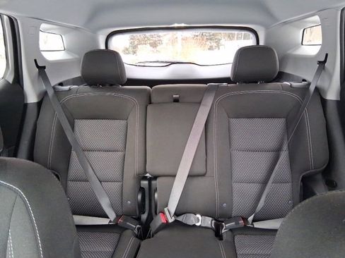 Used 2024 GMC Terrain SLE w/ Driver Convenience Package image 23