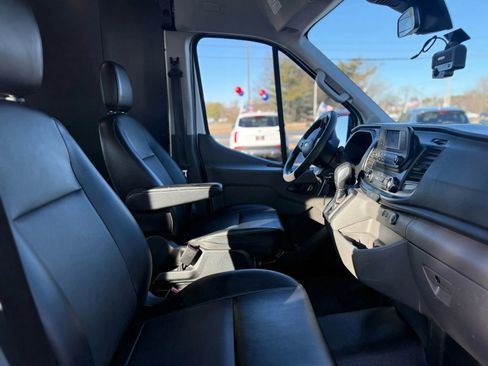 Used 2023 Ford Transit 250 Medium Roof w/ Load Area Protection Package image 35