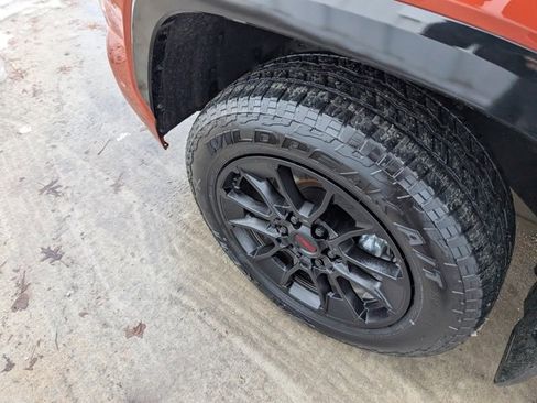 Used 2025 Toyota Tundra Platinum w/ TRD Off-Road Package image 8