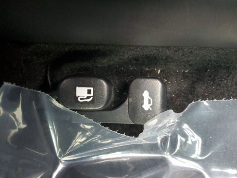 Certified 2025 Hyundai Elantra Sport FWD image 26