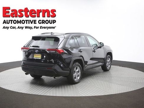Used 2022 Toyota RAV4 LE AWD/4WD image 39