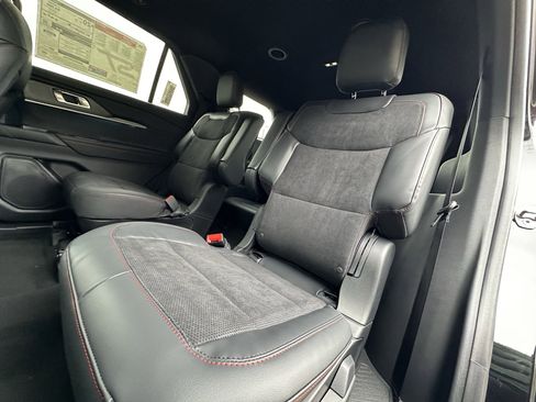 New 2026 Ford Explorer ST image 24