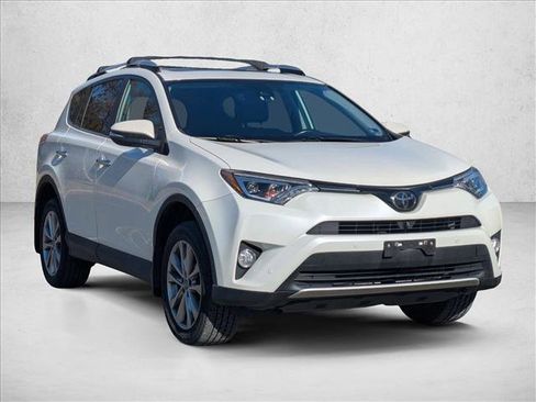 Used 2016 Toyota RAV4 Limited image 3