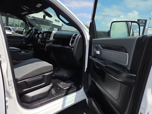 Used 2021 RAM 3500 Big Horn AWD/4WD image 13