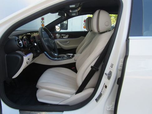 Used 2017 Mercedes-Benz E 300 image 12