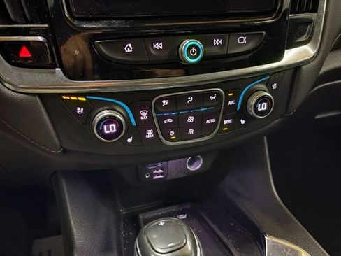Used 2020 Chevrolet Traverse Premier w/ LPO, Floor Liner Package FWD image 65