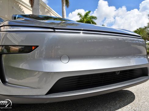 Used 2026 Tesla Model Y AWD image 38