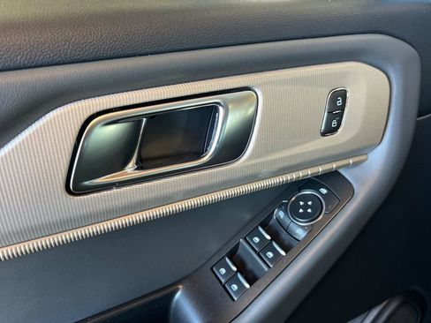 New 2026 Ford Explorer Active image 9