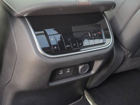 New 2026 Nissan Armada Platinum image 19