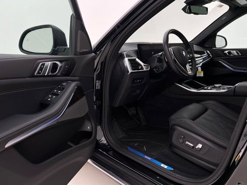 Certified 2025 BMW X5 xDrive50e w/ Premium Package image 13