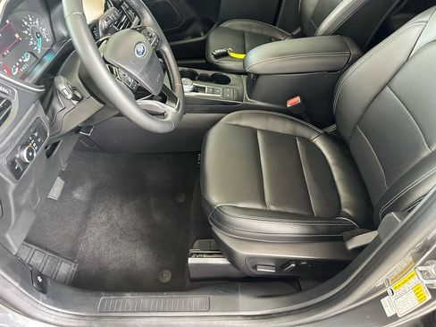 Certified 2022 Ford Escape SEL image 17