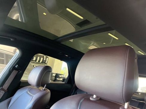 Used 2022 Genesis GV70 2.5T w/ Advanced Package image 42