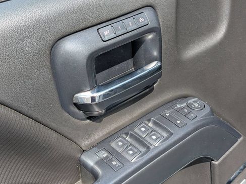 Used 2014 GMC Sierra 1500 SLT w/ All-Terrain Package AWD/4WD image 11
