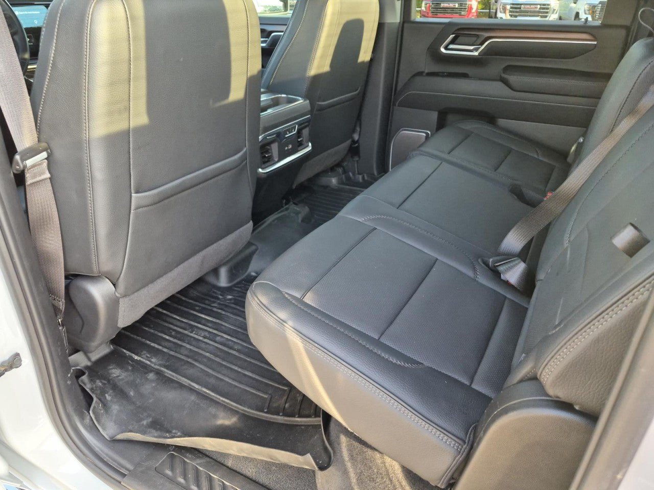 Certified 2025 GMC Sierra 2500 Denali AWD/4WD image 13