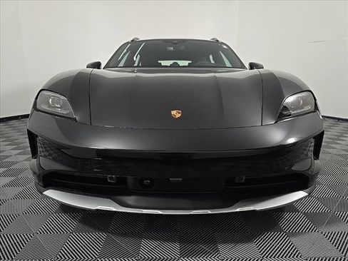 New 2025 Porsche Taycan 4S image 10