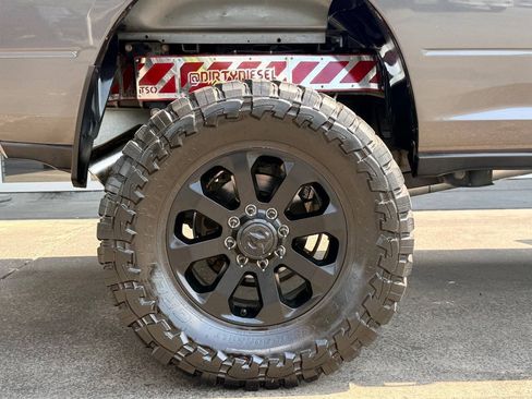 Used 2021 RAM 2500 Big Horn w/ Night Edition AWD/4WD image 11