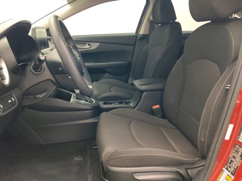 Used 2019 Kia Forte LXS FWD image 17