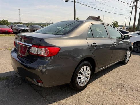 Used 2012 Toyota Corolla L w/ Preferred Accessory Pkg FWD image 5