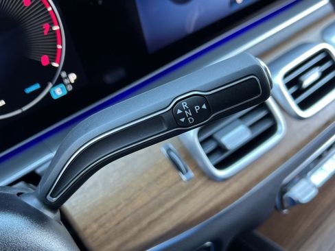 Certified 2025 Mercedes-Benz GLS 450 4MATIC image 20