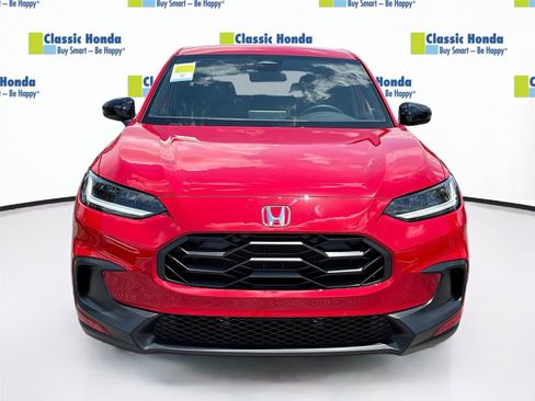 Certified 2025 Honda HR-V Sport image 2