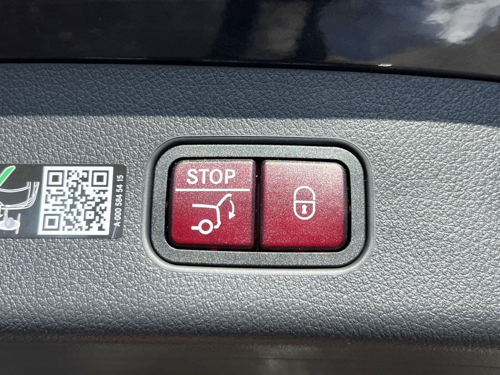 Used 2026 Mercedes-Benz GLC 300 4MATIC image 25